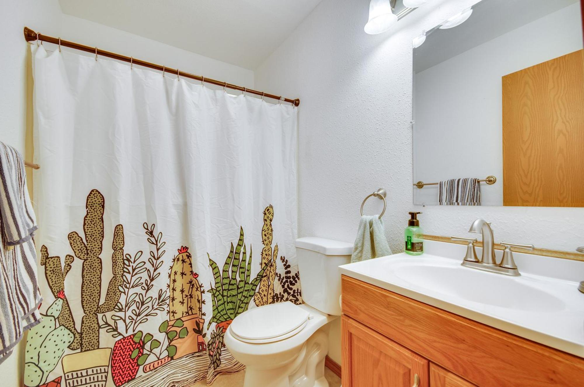 Cozy Lake Ozark Condo Rental With Grill, Pool Access Exterior photo