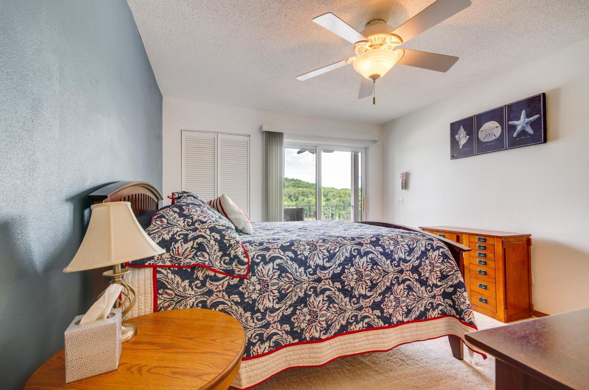 Cozy Lake Ozark Condo Rental With Grill, Pool Access Exterior photo